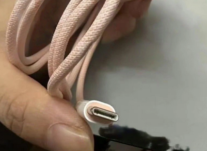 屏南苹果15维修店分享iPhone15USB-C数据线长啥样